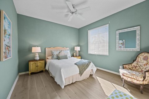 House in Lake Worth, Florida 3 bedrooms, 203.64 sq.m. № 2175504 - photo 22