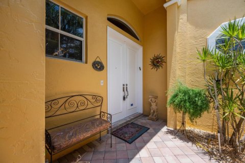House in Lake Worth, Florida 3 bedrooms, 203.64 sq.m. № 2175504 - photo 4