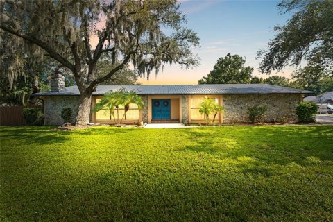 Casa en venta en Tampa, Florida, 3 dormitorios, 187.66 m2 № 1853615 - foto 1