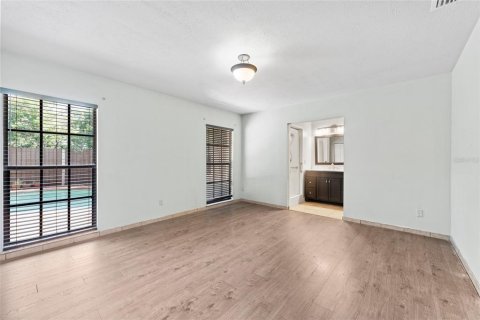 Casa en venta en Tampa, Florida, 3 dormitorios, 187.66 m2 № 1853615 - foto 23