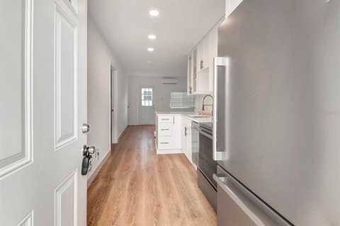 Appartement à louer à Saint Petersburg, Floride: 1 chambre, 41.16 m2 № 1795196 - photo 2