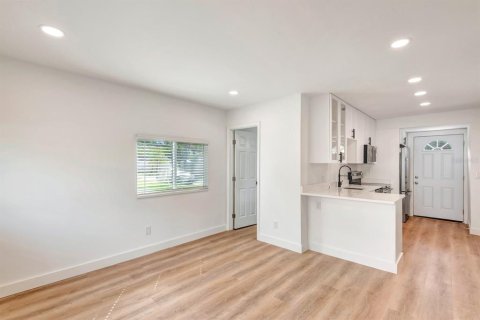 Appartement à louer à Saint Petersburg, Floride: 1 chambre, 41.16 m2 № 1795196 - photo 7