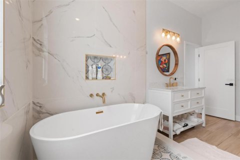 Casa en alquiler en Saint Petersburg, Florida, 3 dormitorios, 195.65 m2 № 1883453 - foto 27