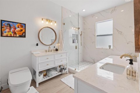 Casa en alquiler en Saint Petersburg, Florida, 3 dormitorios, 195.65 m2 № 1883453 - foto 25