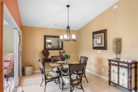 House in Leesburg, Florida 3 bedrooms, 177.72 sq.m. № 1903506 - photo 24