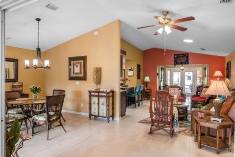 House in Leesburg, Florida 3 bedrooms, 177.72 sq.m. № 1903506 - photo 22