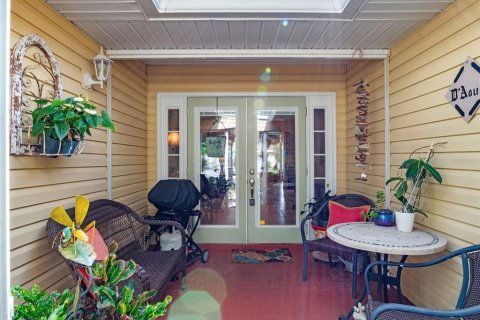 House in Leesburg, Florida 3 bedrooms, 177.72 sq.m. № 1903506 - photo 8