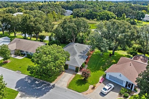 House in Leesburg, Florida 3 bedrooms, 177.72 sq.m. № 1903506 - photo 6