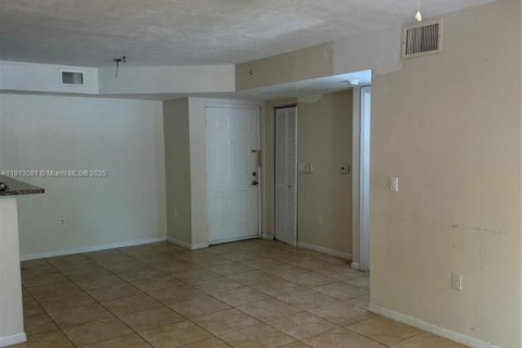 Copropriété à vendre à Coconut Creek, Floride: 2 chambres, 89.84 m2 № 2194113 - photo 25