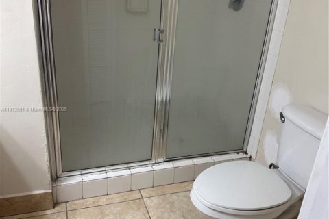 Copropriété à vendre à Coconut Creek, Floride: 2 chambres, 89.84 m2 № 2194113 - photo 14