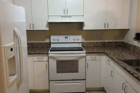Condo à Coconut Creek, Floride, 2 chambres  № 2194113