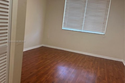 Copropriété à vendre à Coconut Creek, Floride: 2 chambres, 89.84 m2 № 2194113 - photo 10