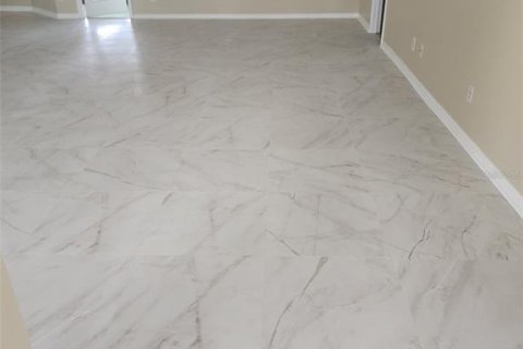 Casa en alquiler en Apopka, Florida, 4 dormitorios, 211.45 m2 № 2284639 - foto 2