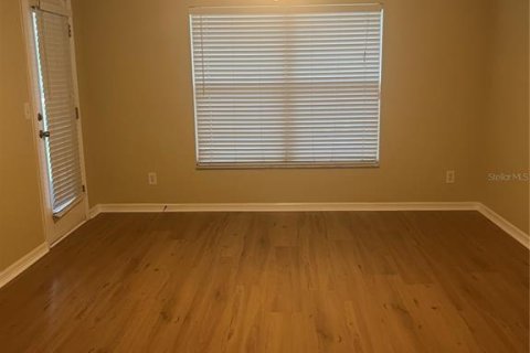 Casa en alquiler en Apopka, Florida, 4 dormitorios, 211.45 m2 № 2284639 - foto 10