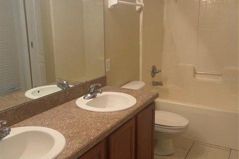Casa en alquiler en Apopka, Florida, 4 dormitorios, 211.45 m2 № 2284639 - foto 11