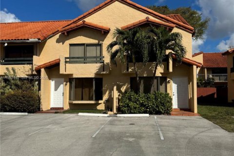 Таунхаус в Майами, Флорида 2 спальни, 107.02м2 № 2050812