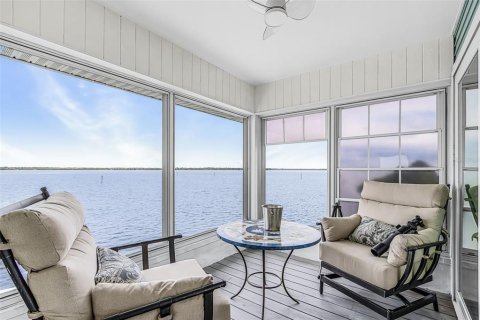 Villa ou maison à vendre à Port Charlotte, Floride: 4 chambres, 229.1 m2 № 2219639 - photo 29