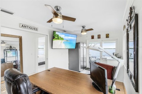 Villa ou maison à vendre à Port Charlotte, Floride: 4 chambres, 229.1 m2 № 2219639 - photo 26