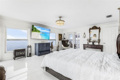 Villa ou maison à vendre à Port Charlotte, Floride: 4 chambres, 229.1 m2 № 2219639 - photo 28