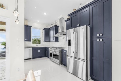 Villa ou maison à vendre à Port Charlotte, Floride: 4 chambres, 229.1 m2 № 2219639 - photo 11
