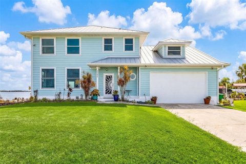 Villa ou maison à vendre à Port Charlotte, Floride: 4 chambres, 229.1 m2 № 2219639 - photo 2