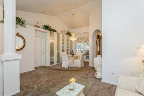 House in Tampa, Florida 3 bedrooms, 177.16 sq.m. № 1616819 - photo 10