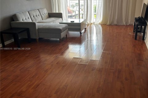 Condominio en Sunny Isles Beach, Florida, 1 dormitorio № 2052287