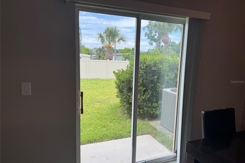 House in Ruskin, Florida 4 bedrooms, 174.19 sq.m. № 2118067 - photo 13