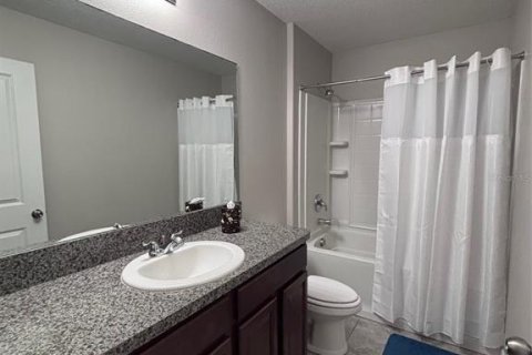 House in Ruskin, Florida 4 bedrooms, 174.19 sq.m. № 2118067 - photo 29