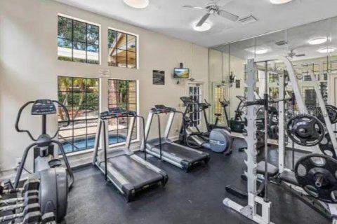 Condo in Tampa, Florida, 2 bedrooms  № 2206758 - photo 24
