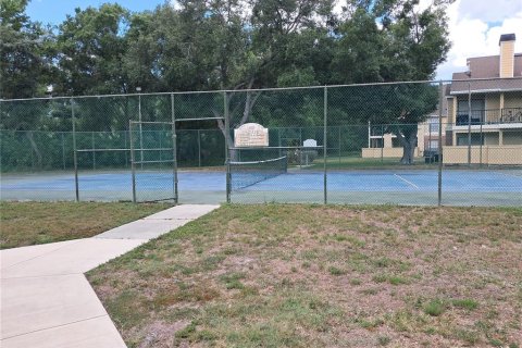 Condo in Tampa, Florida, 2 bedrooms  № 2206758 - photo 16