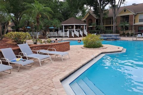 Condo in Tampa, Florida, 2 bedrooms  № 2206758 - photo 19