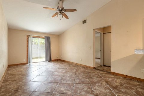 Villa ou maison à vendre à Daytona Beach, Floride: 2 chambres, 94.76 m2 № 1808805 - photo 10