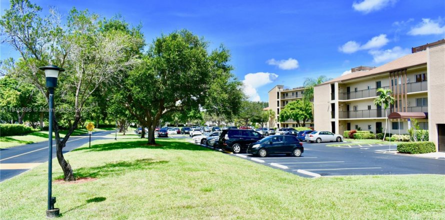 Condo à Lauderhill, Floride, 2 chambres  № 1967157