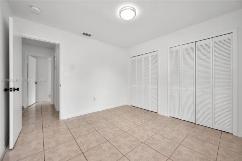 Townhouse in Miami, Florida 3 bedrooms № 2044304 - photo 21