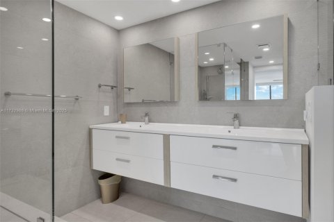 Купить кондоминиум в Майами, Флорида 2 спальни, 174.84м2, № 1700295 - фото 29