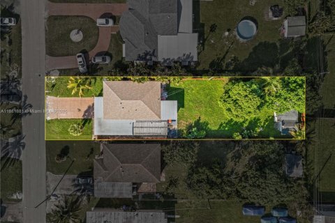 Villa ou maison à vendre à Hollywood, Floride: 4 chambres, 148.09 m2 № 1949554 - photo 3