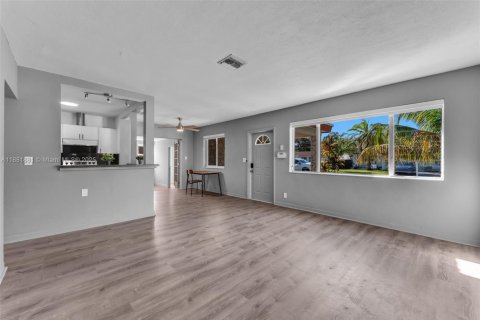 Villa ou maison à vendre à Hollywood, Floride: 4 chambres, 148.09 m2 № 1949554 - photo 26