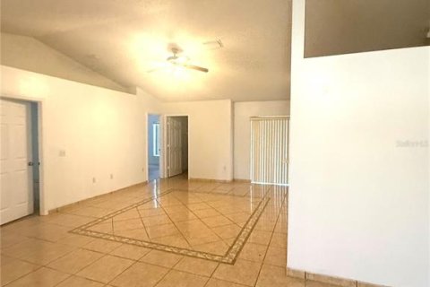 Casa en venta en Kissimmee, Florida, 4 dormitorios, 149.39 m2 № 2217984 - foto 3