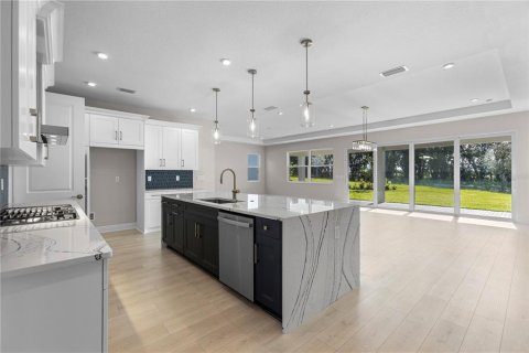 Villa ou maison à vendre à Tavares, Floride: 3 chambres, 231.33 m2 № 2321447 - photo 4