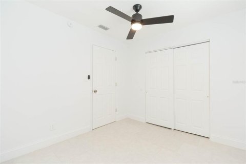 Casa en alquiler en Tampa, Florida, 2 dormitorios, 80.36 m2 № 1905755 - foto 10