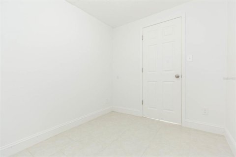 Casa en alquiler en Tampa, Florida, 2 dormitorios, 80.36 m2 № 1905755 - foto 4