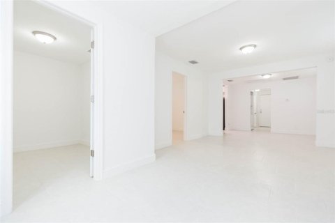 Casa en alquiler en Tampa, Florida, 2 dormitorios, 80.36 m2 № 1905755 - foto 3