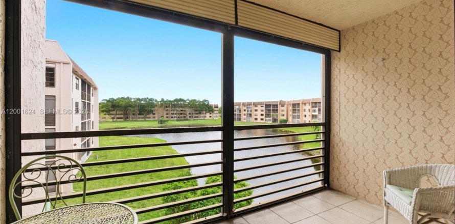 Condominio en Sunrise, Florida, 1 dormitorio  № 2170261
