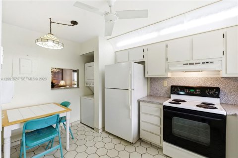Condominio en venta en Sunrise, Florida, 1 dormitorio, 73.39 m2 № 2170261 - foto 5