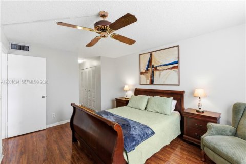 Condominio en venta en Sunrise, Florida, 1 dormitorio, 73.39 m2 № 2170261 - foto 9