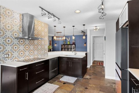Casa en venta en Kissimmee, Florida, 3 dormitorios, 191.47 m2 № 1773972 - foto 26