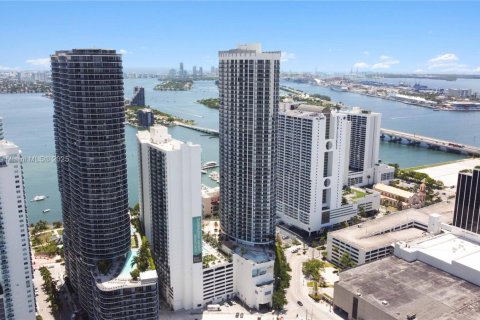 Condominio en venta en Miami, Florida, 1 dormitorio, 73.49 m2 № 1768473 - foto 11