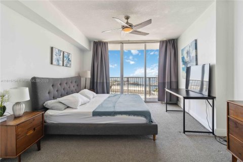 Condominio en venta en Miami, Florida, 1 dormitorio, 73.49 m2 № 1768473 - foto 8