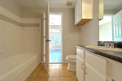 Condo in Orlando, Florida, 2 bedrooms  № 1842207 - photo 25